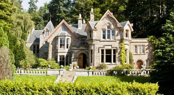 Cluny Bank Hotel