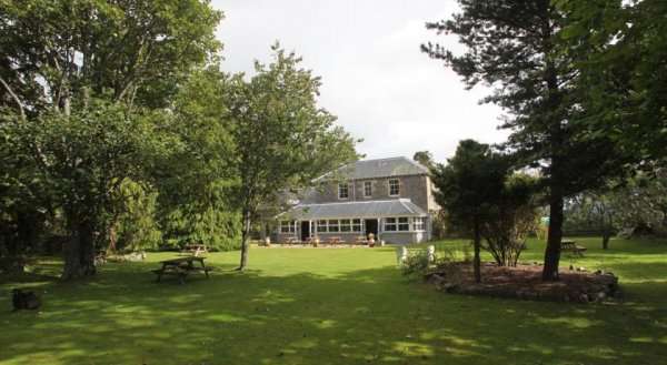 Columba House Hotel & Garden Restaurant