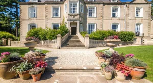 Combe Grove Manor Hotel
