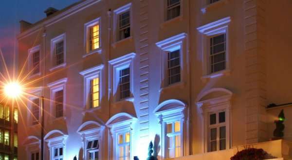 Comfort Inn Buckingham Palace Road