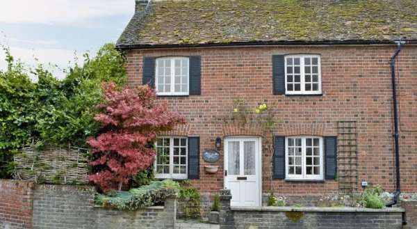 Corner Cottage IV