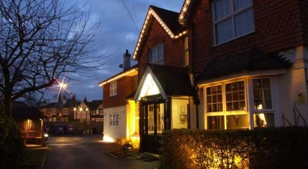 Corner House Hotel Gatwick