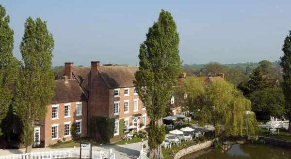 Corse Lawn House Hotel