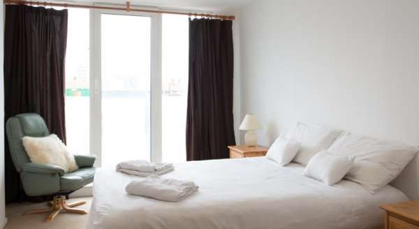 Cosy Apartment near ExCeL Centre