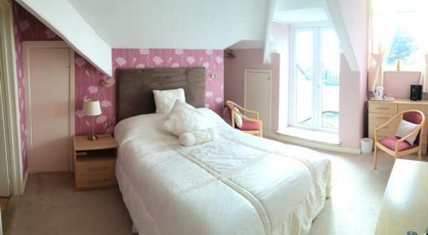 Cotswold House