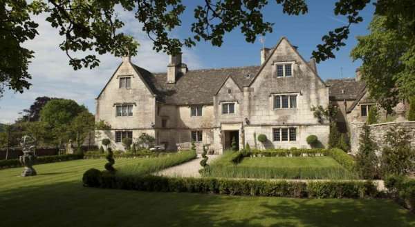 Court House Manor
