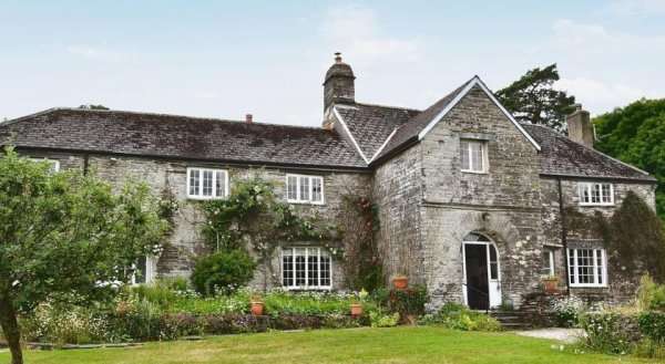 Crabadon Manor