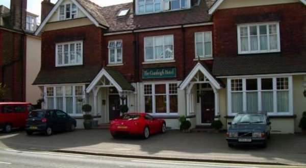 Cranleigh Hotel