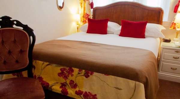 Crescent Guest House