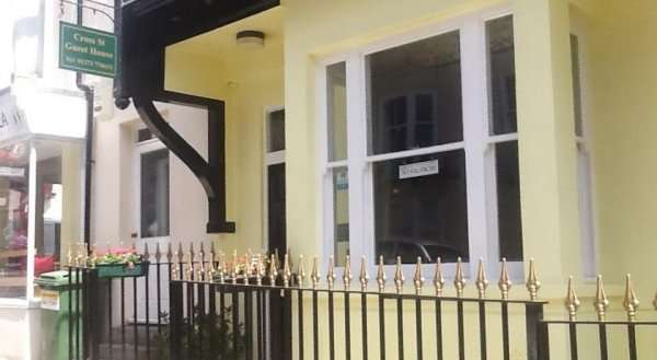 Cross Street Guesthouse