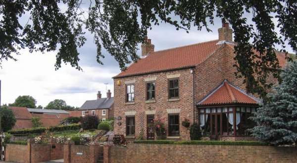 Crosshill House
