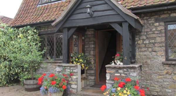 Crossover House