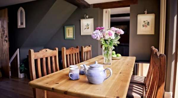 Crossroads Farm - Queen Anne's Stable