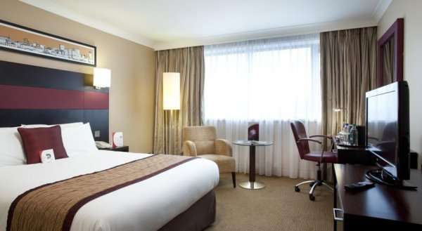 Crowne Plaza Manchester Airport