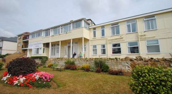 Curraghmore Hotel