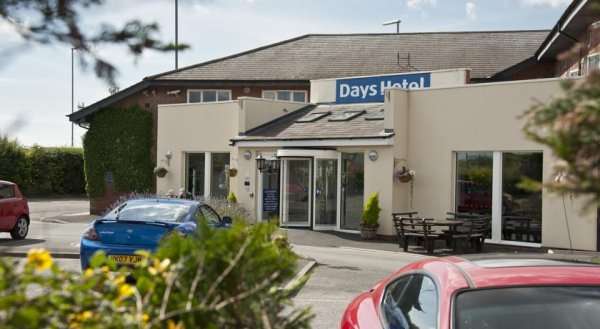 Days Hotel Chester North