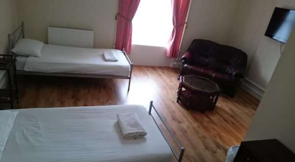 Dee Hotel