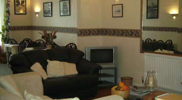 Dolphin Guesthouse