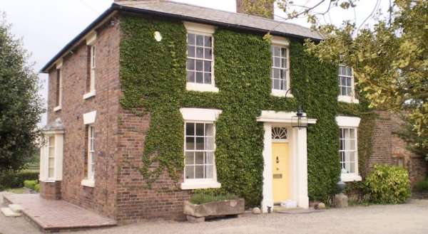 Duken Courtyard Cottage