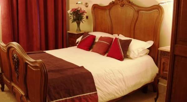 Jolyon's Boutique Hotel