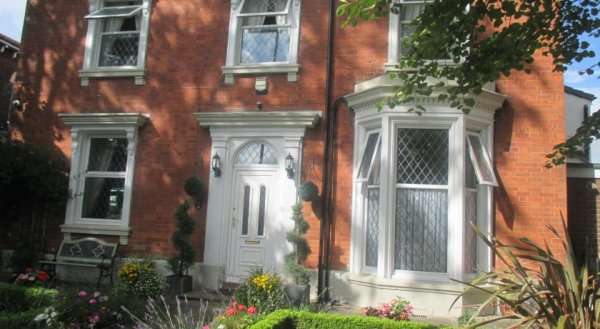 Kenwood Guest House