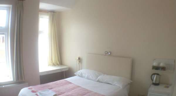 Kingswood Hotel