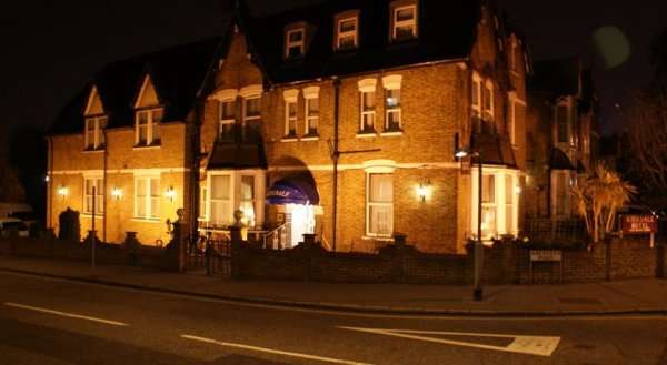 Kirkdale Hotel