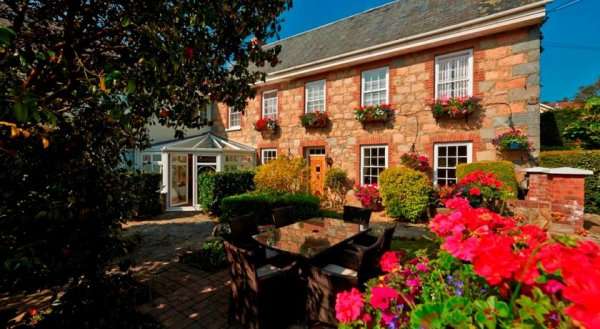 La Barbarie Hotel