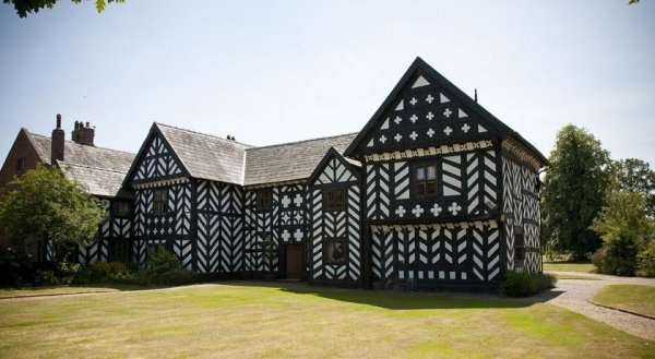 Lakeside Retreat (Boutique Hotel)