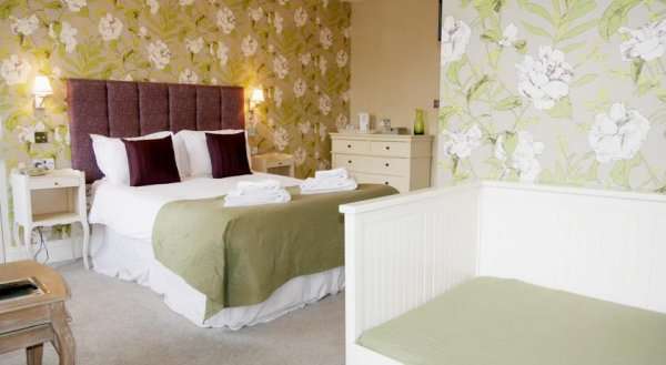 Lansdowne Strand Hotel