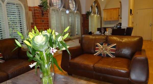 Lay Your Hat Serviced Apartments - Convent Court