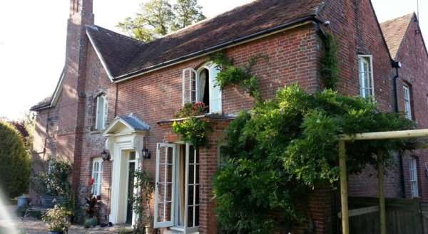 Lee Manor