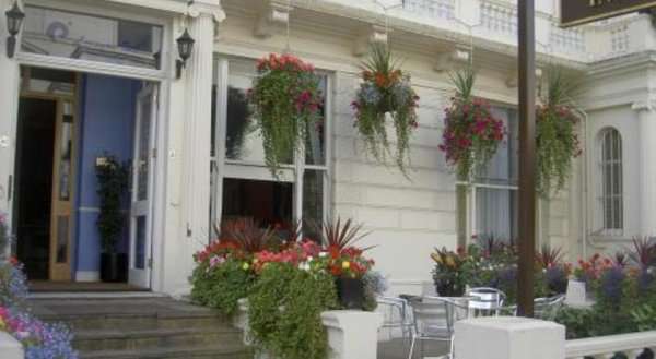 Leisure Inn Hotel
