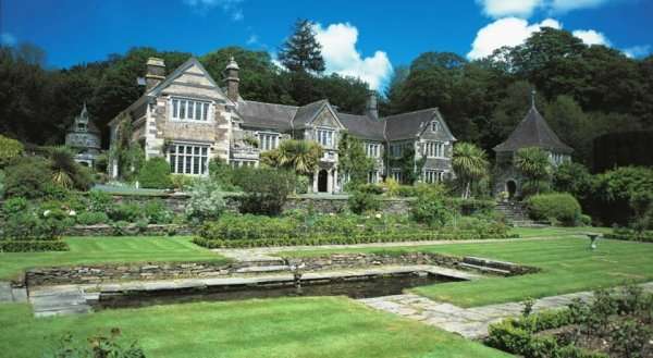 Lewtrenchard Manor