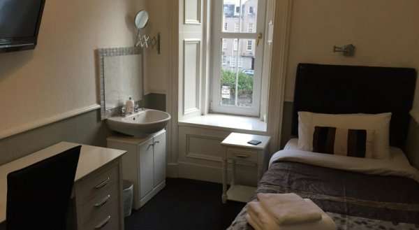 Lochnagar Guest House