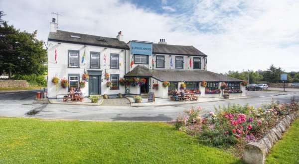 Longlands Inn & Cottages
