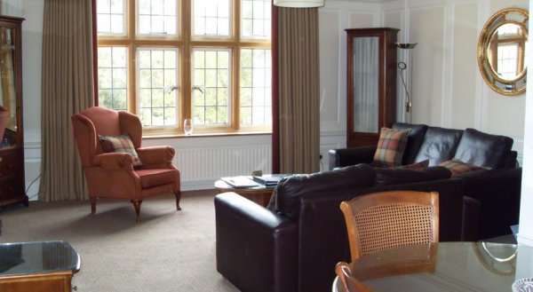 Macdonald Elmers Court Resort