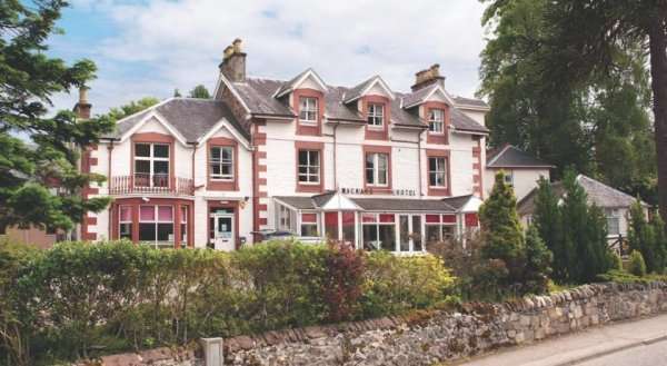 Mackay's Hotel