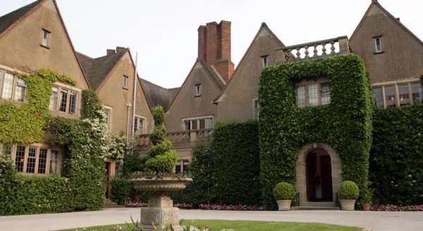 Mallory Court Hotel