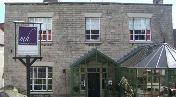 Manorhaus