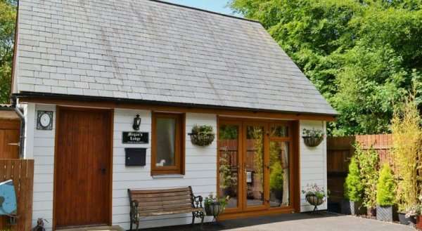 Megans Lodge