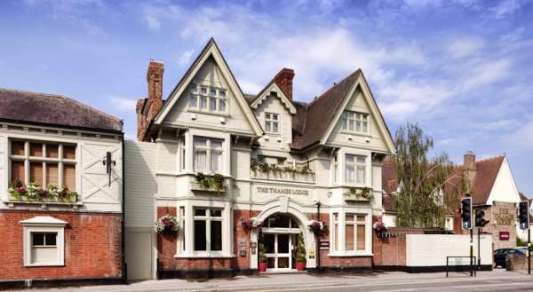 Mercure London Staines-upon-Thames Hotel