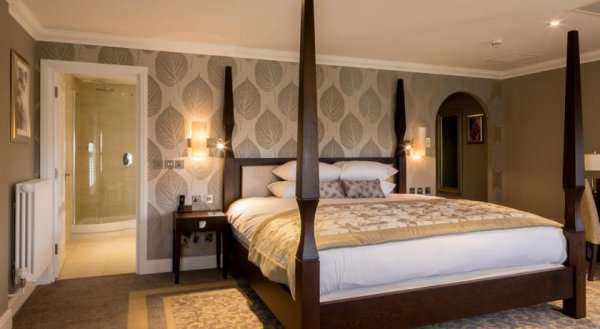 Oakley Hall Hotel
