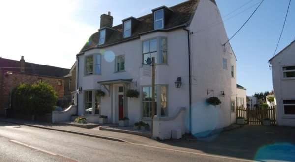 Old Riverview Guest House