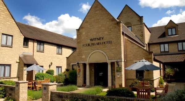 Oxford Witney Four Pillars Hotel