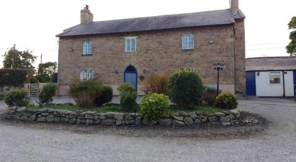 Pistyll Farmhouse