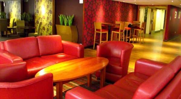 Premier Inn Glasgow City - Charing Cross