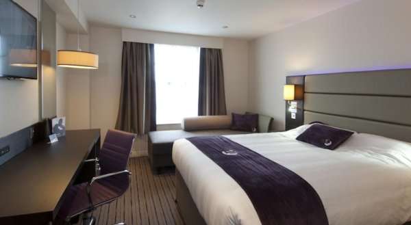 Premier Inn Huddersfield West