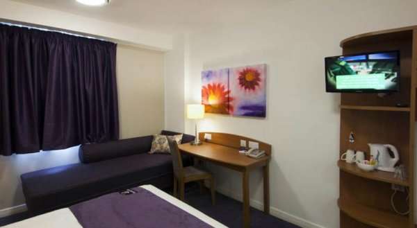 Premier Inn Manchester Bury