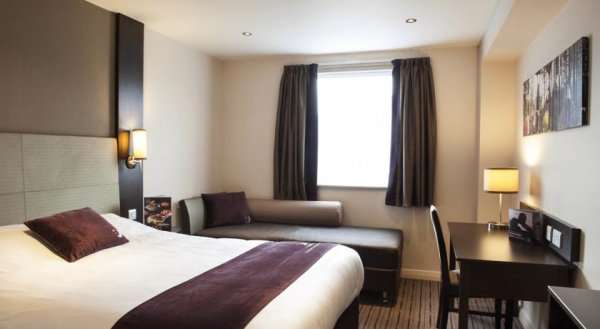 Premier Inn Southampton West